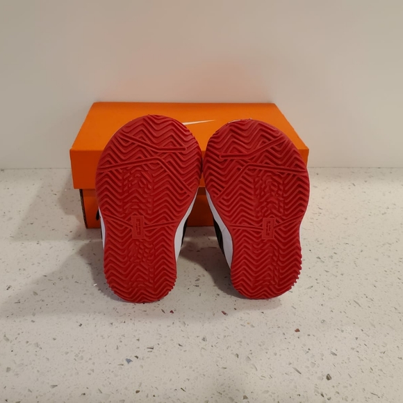 Lebron Soldier XIII TD - New w/Box - Picture 4 of 4